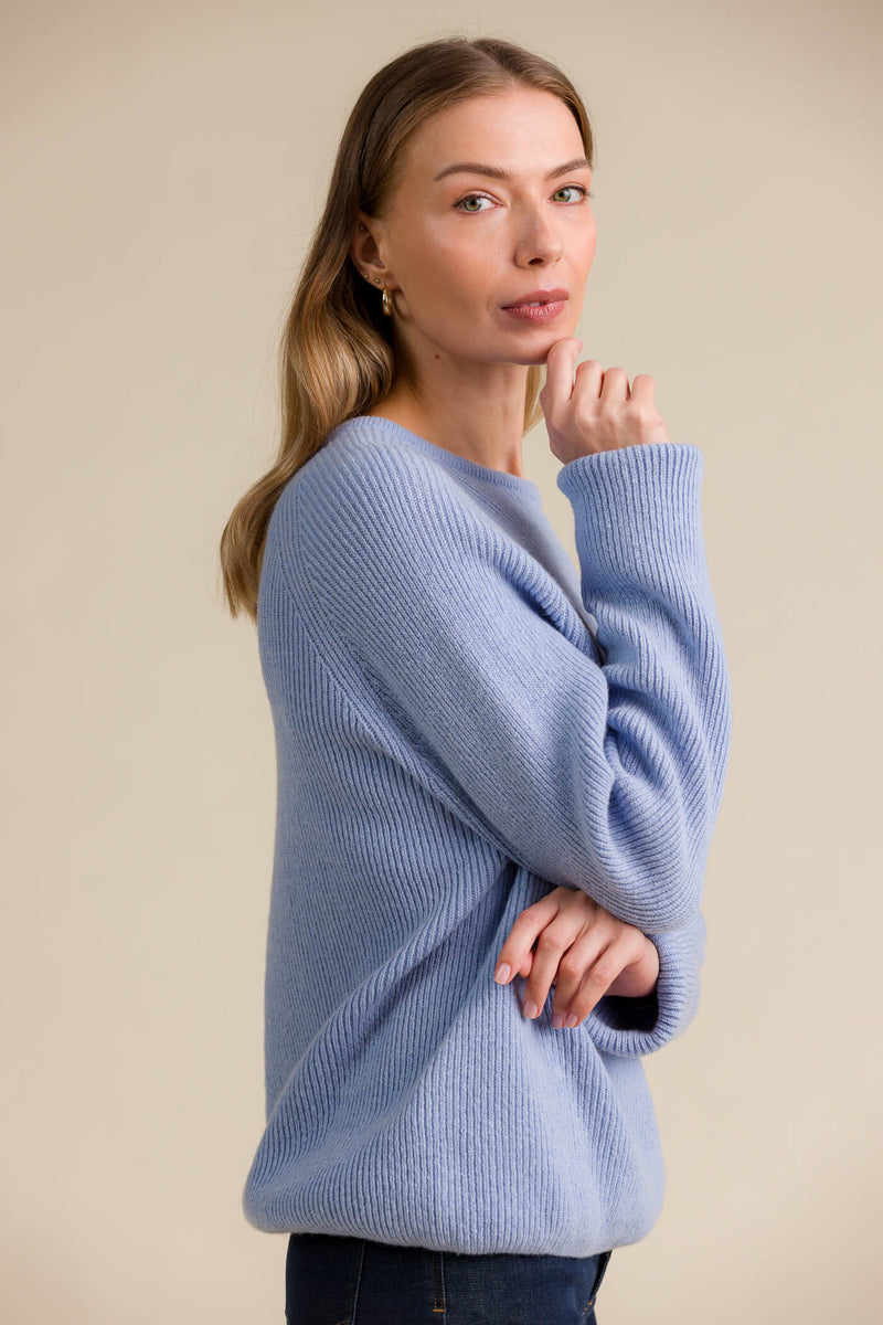 elinor oversize knit jumper light blue side