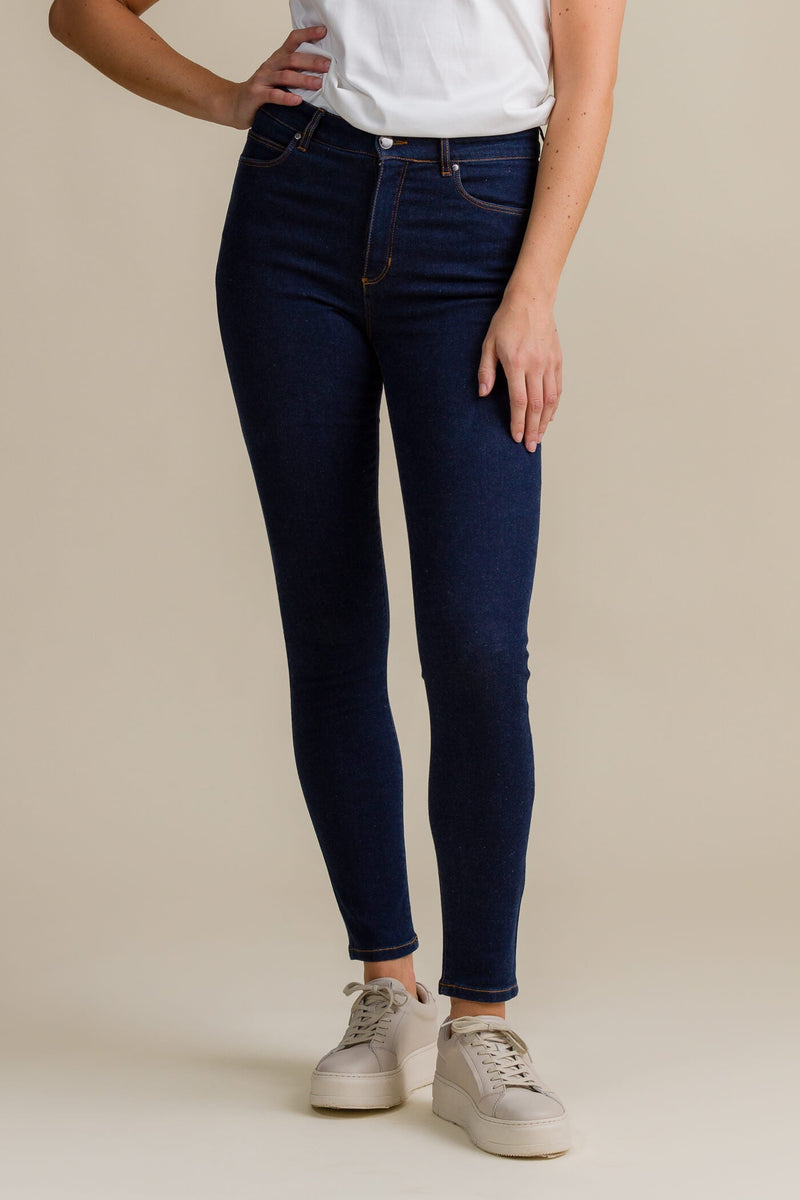 kim slim jeans indigo close