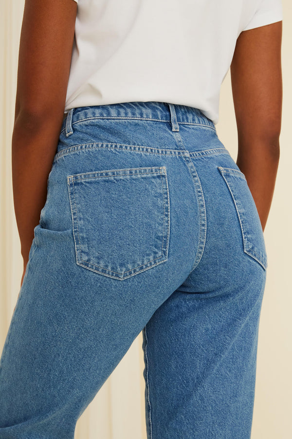 HOLLY Five-Pocket Jeans blue denim close